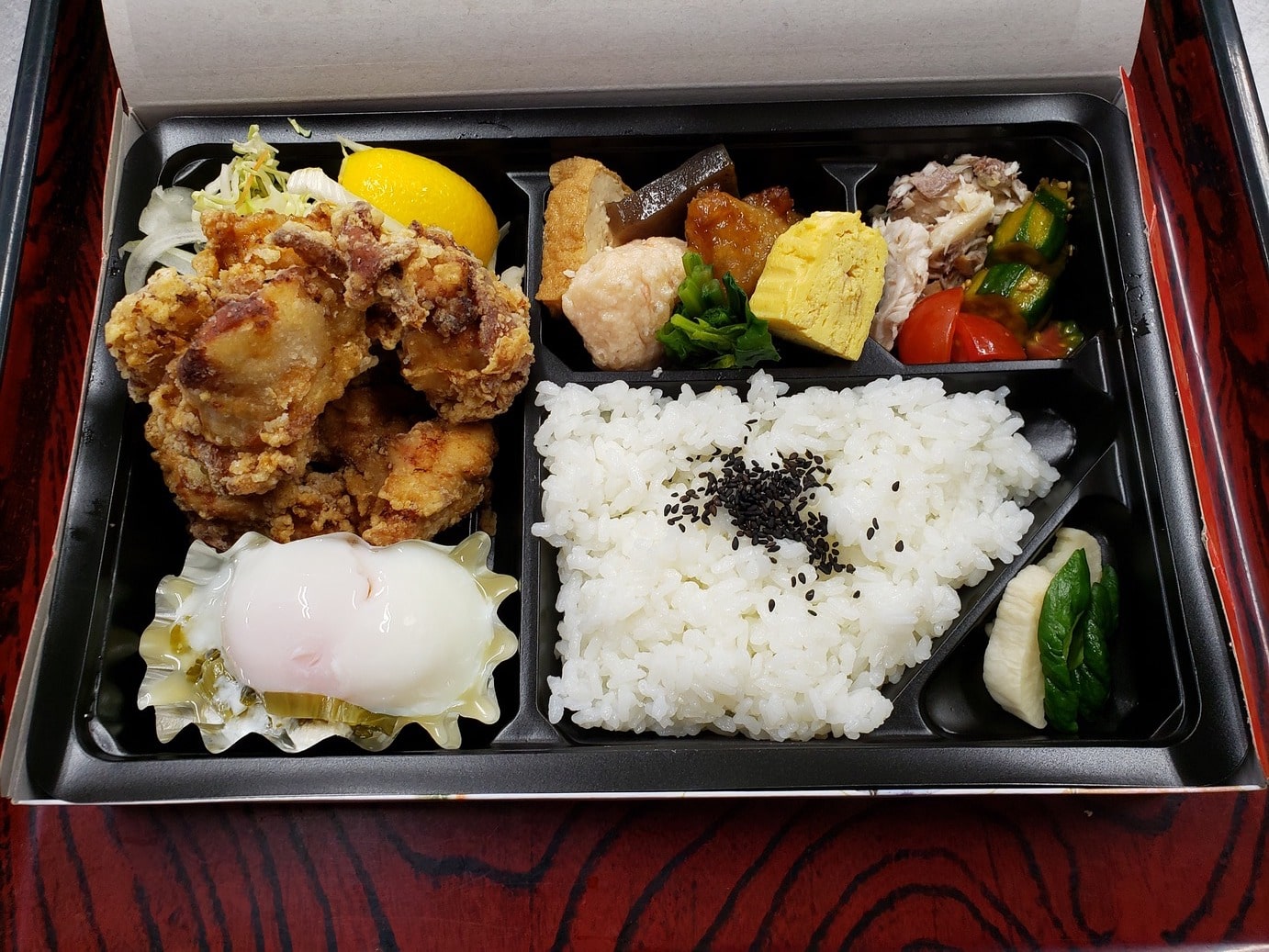 とりから弁当